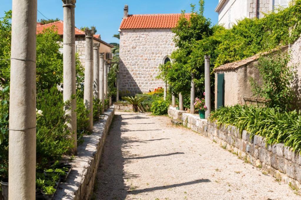 Marini Dvori * Dubrovnik
